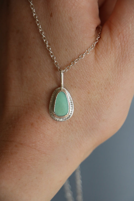 Teardrop Australian Chrysoprase Pendant Pendant Poppy Mac   