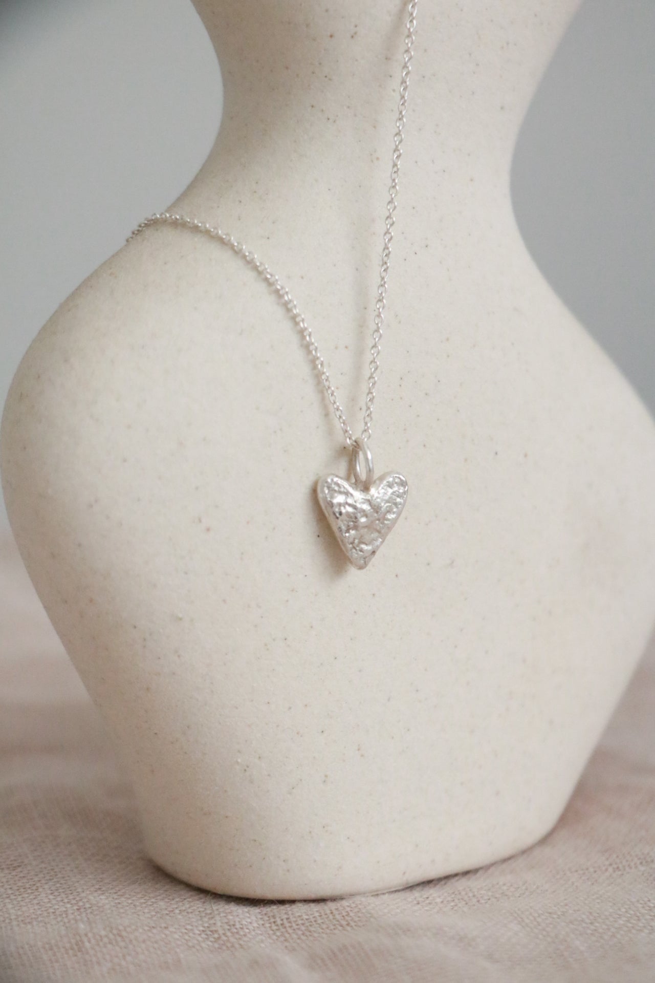Sorella Heart Pendant - Poppy Mac