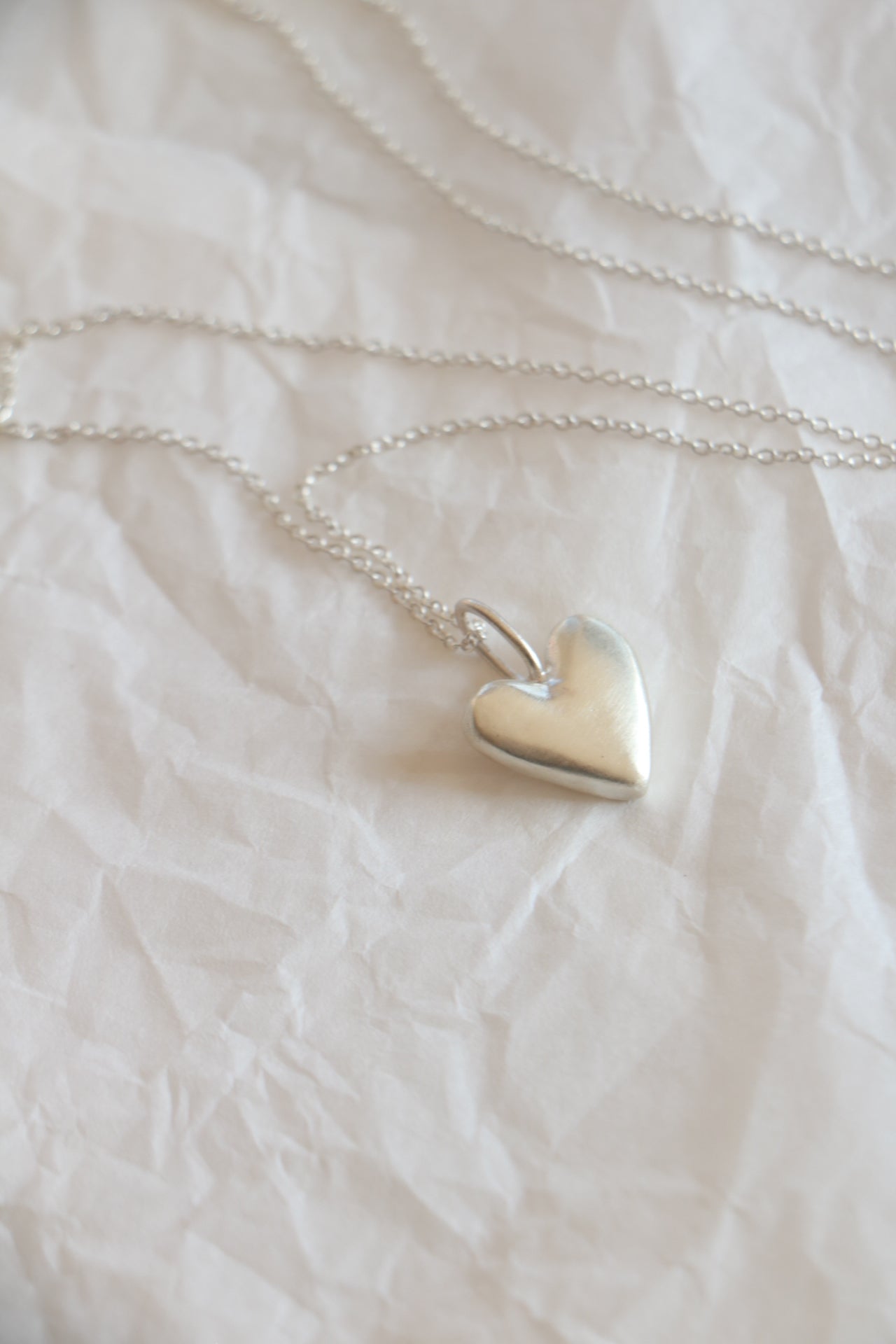 Sweet Amore Pendant - Poppy Mac